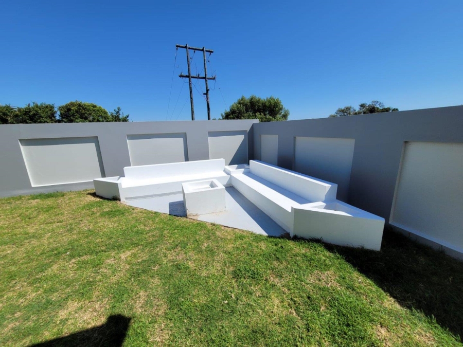 3 Bedroom Property for Sale in Aston Bay Eastern Cape